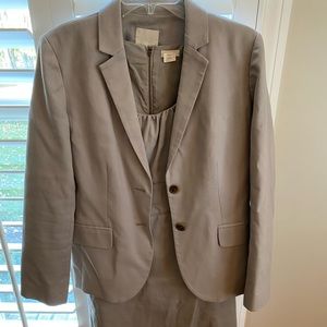 JCrew Size 8 Grey Dress Suit with Blazer